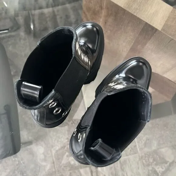 Alexander McQueen Tread Grommet Embellished Boots Black, New, Size 41 - Picture 11 of 16